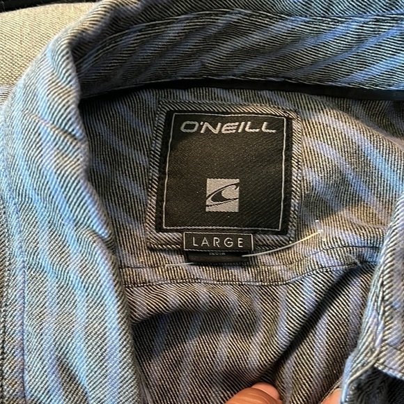 O’Neill long sleeve button down size large grey and blue. - Picture 9 of 10
